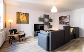 Homefy Oldtown Apartment - 6 People - 2 Bath - Balcony - Top Location