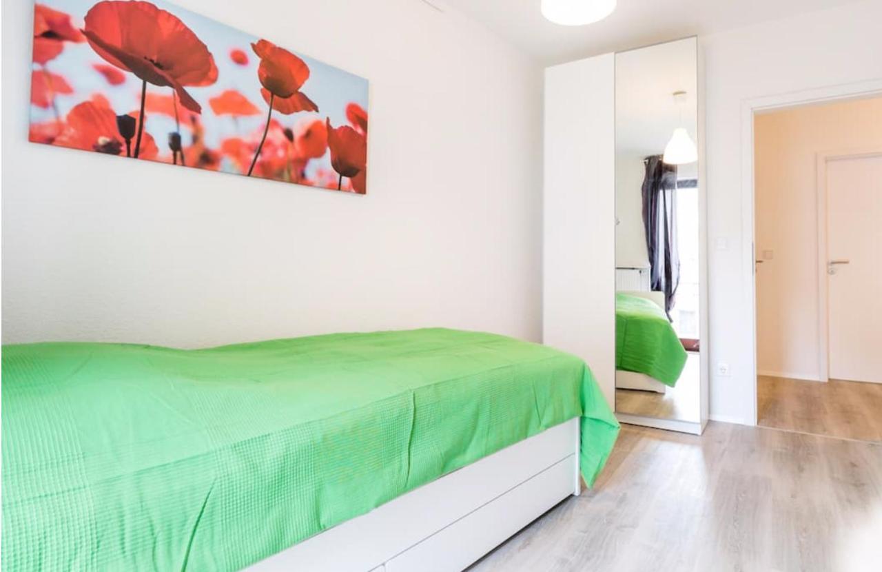 Homefy Oldtown Apartment - 6 People - 2 Bath - Balcony - Top Location Düsseldorf Buitenkant foto